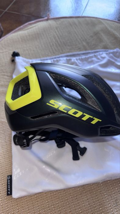 Capacete Scott Centric Plus MIPS®