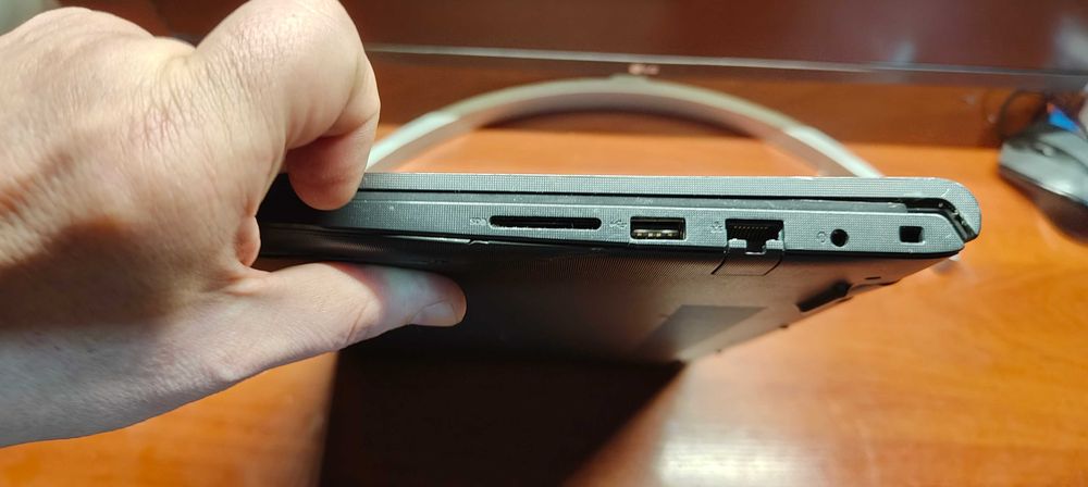 DELL Vostro 3520 1235u 16G  SSD 256G SSD 128 FHD IPS 120HZ