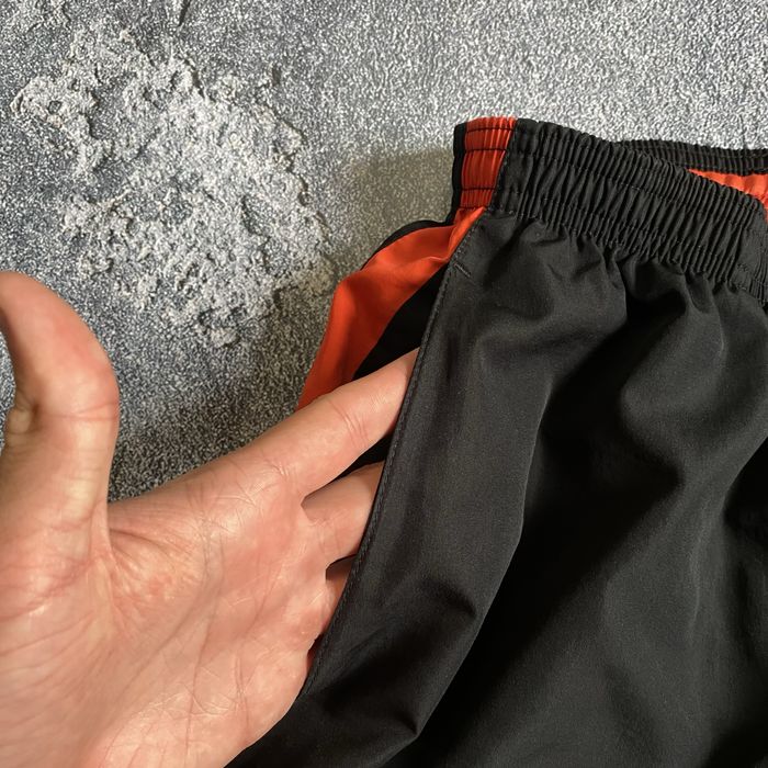 Спортивні шорти nike BIG logo у чорно помаранчовому кольорі, найк