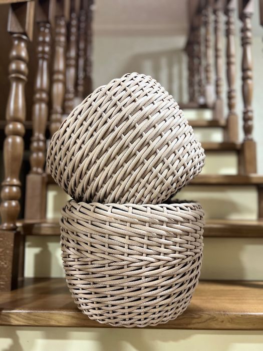 Кашпо з ротангу, власними руками на різний обʼєм