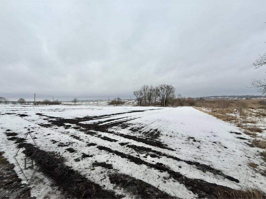 Продаж земельної ділянки комерційного призначення