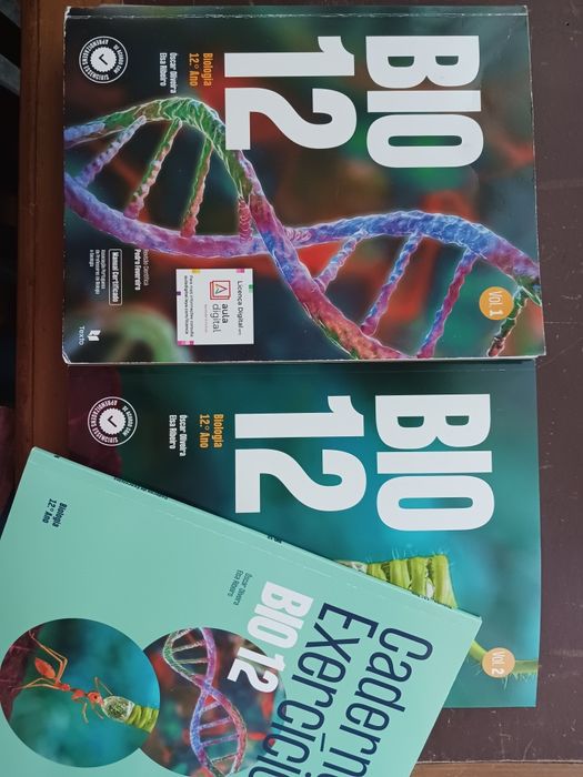 BIO 12. Manual de Biologia 12⁰ ano (2 vols) e Caderno de exercícios