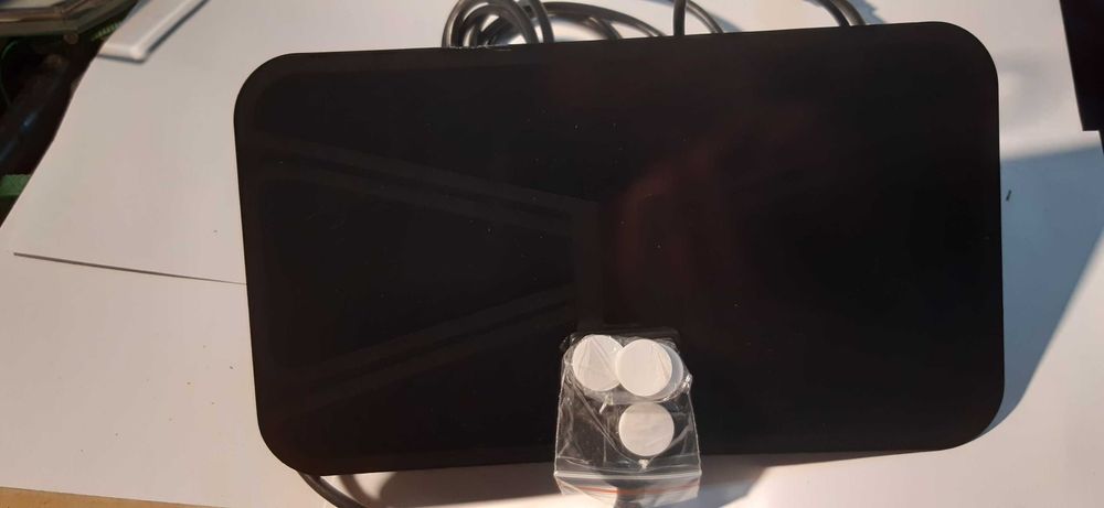 stara antena telewizyjna mała