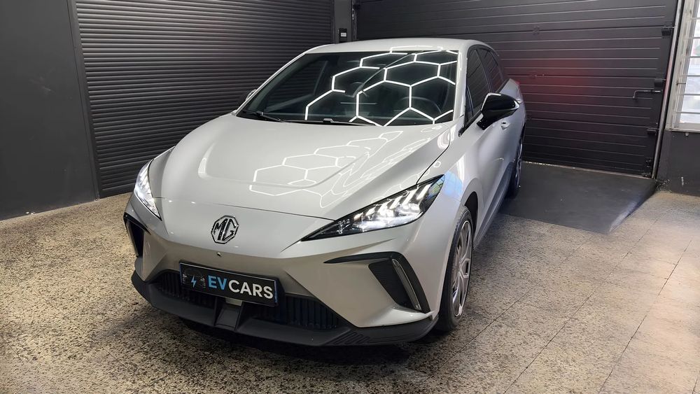MG MG4 64 kWh Luxury