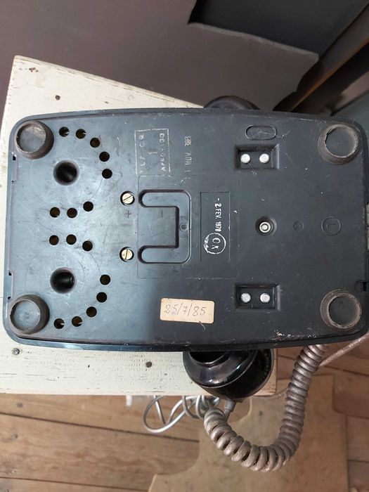 Telefone antigo,para colecionador ou decoração