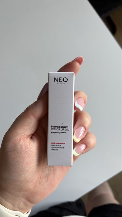Lip oil neo make up
