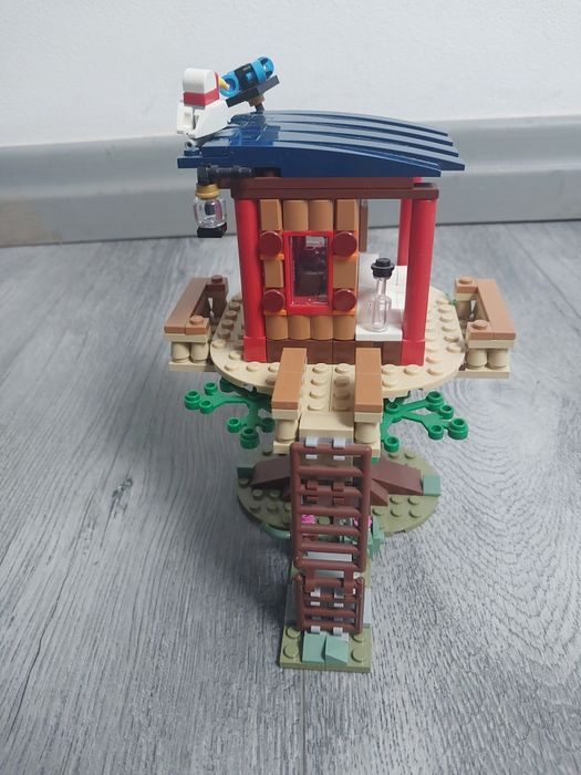 Klocki lego creator domek na drzewie na safari 31116
