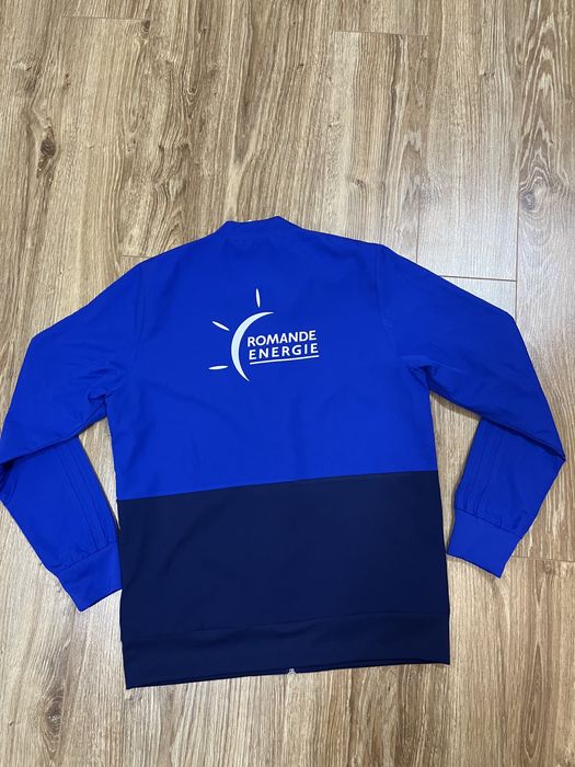 Вітровка adidas