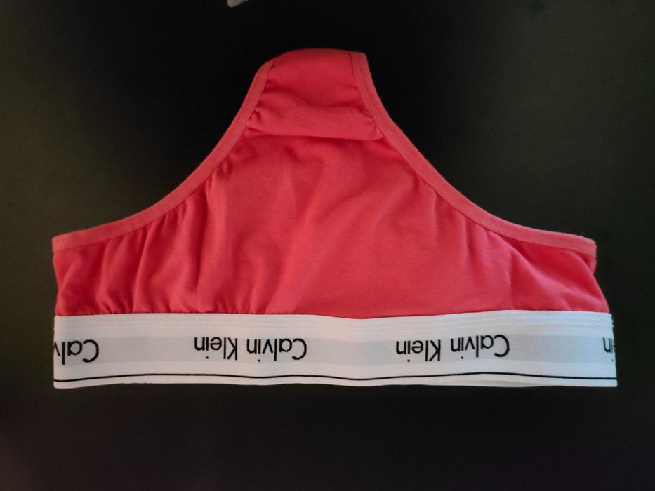 świetne stringi CALVIN KLEIN
