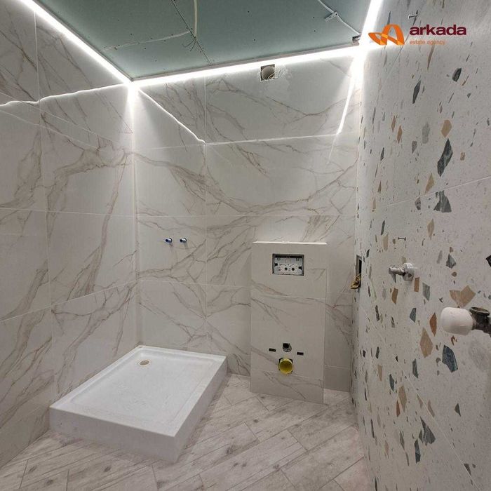 Продаю 2 кім.кв. WHITE BOX, центр 3 ПОВЕРХ 68м2 без додаткових  витрат