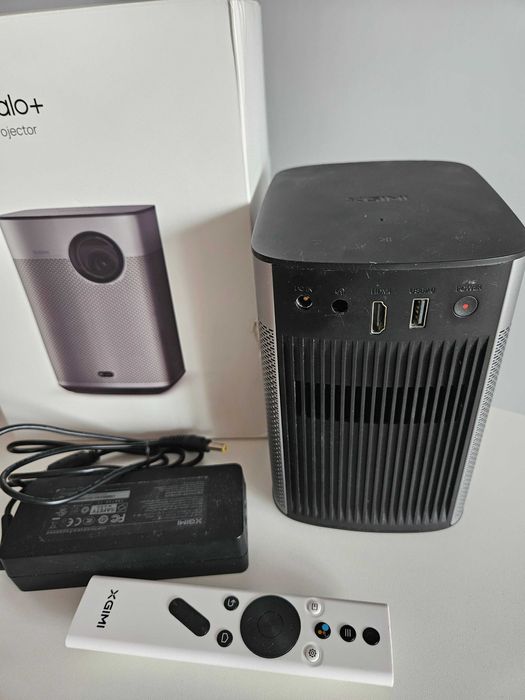 Projektor XGIMI Halo+ Full HD, 900 ANSI