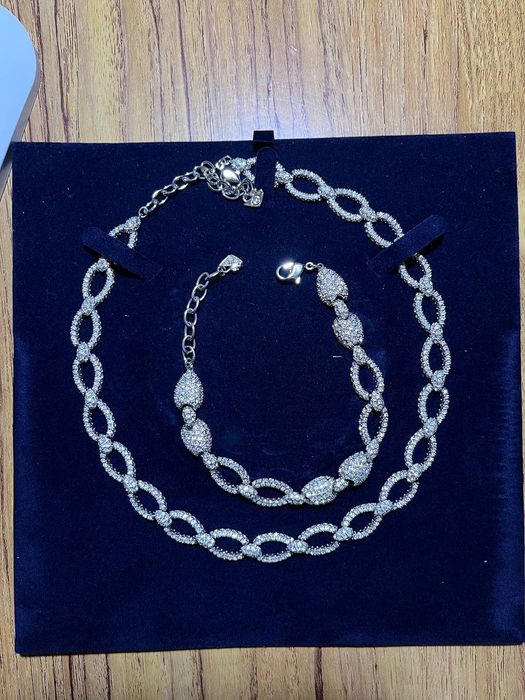 Сваровскі кольє та браслет.