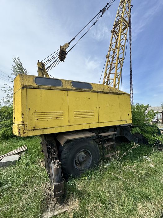 Кран стреловий сомохідний повноповоротний КС4361А