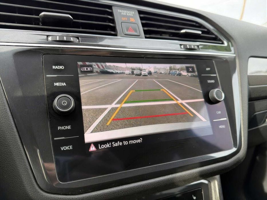 Volkswagen Tiguan      2023