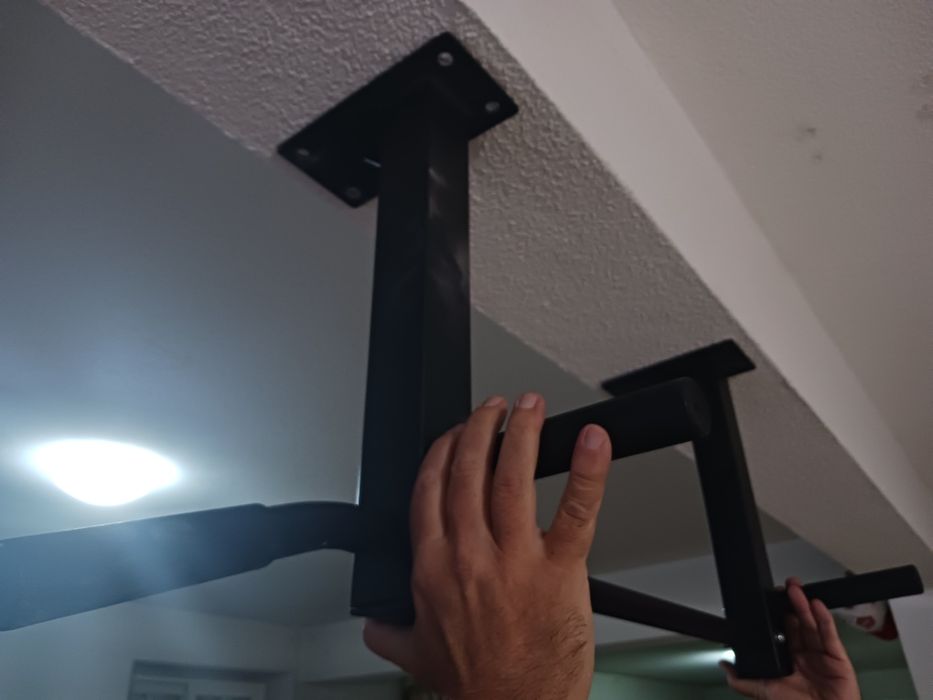 Barra de Pull-Up de Teto