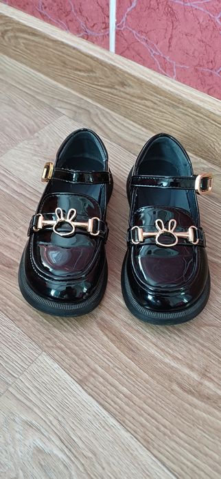 Туфлі для дівчинки