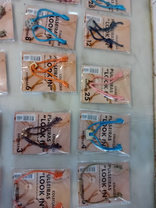 Conjunto de Pulseira Brindes Correio da Manhã