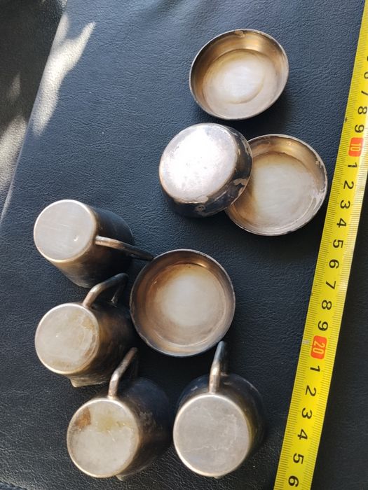 Platerowane srebrem mini filiżanki Retro warmet rytosztuka ?