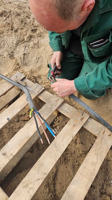Instalacje Elektryczne / Elektryk / Przeglądy Elektryczne 5 letnie