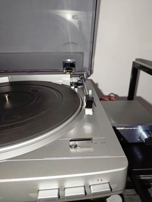 Gramofon Aiwa px-e860