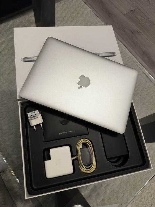 Macbook pro 2015 a1502 intel i5 8gb ram ssd