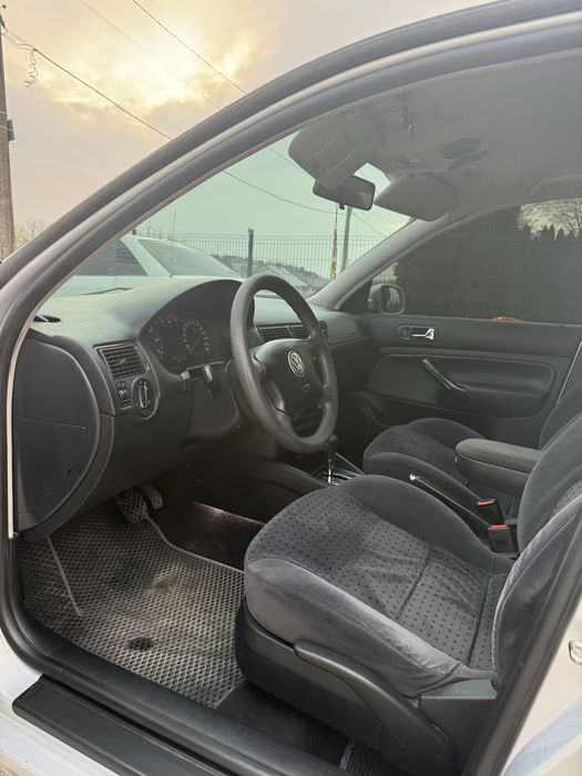 Volkswagen Golf IV