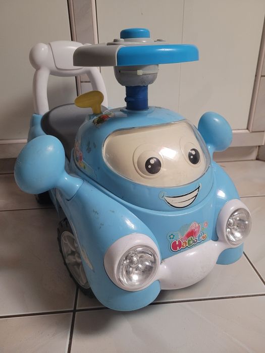 Auto- samochód- jeździk- chodzik