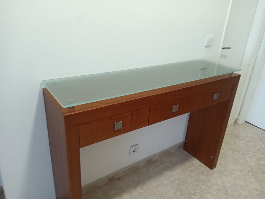 Aparador Consola , hall de entrada.