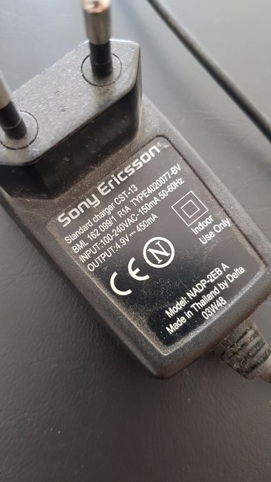 Coleção Telemóvel antigo Sony Ericsson 100% a funcionar