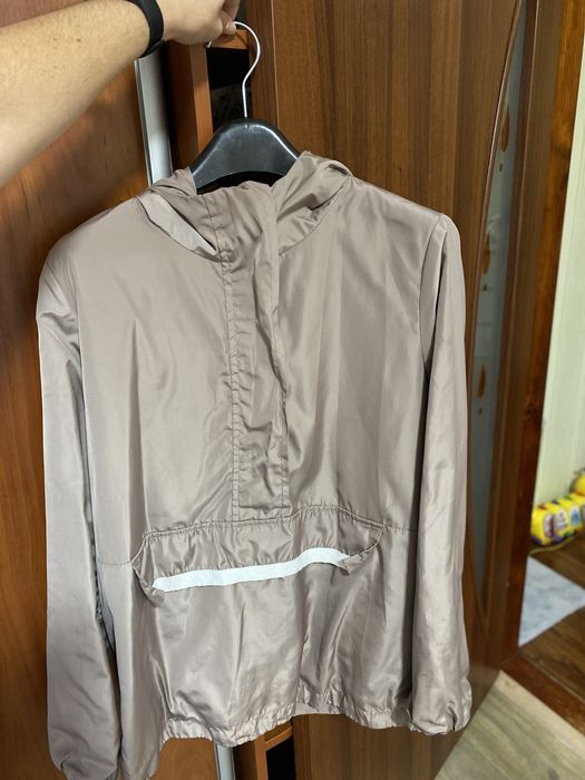 Водовідштовхувальна ветровка