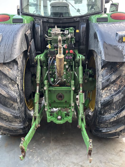 Sprzedam John Deere 6215 R z niemiec
