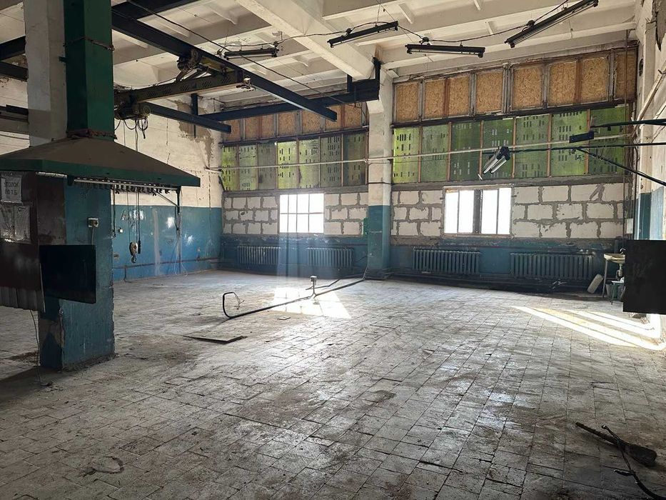 Здається в оренду виробниче приміщення 200 м2