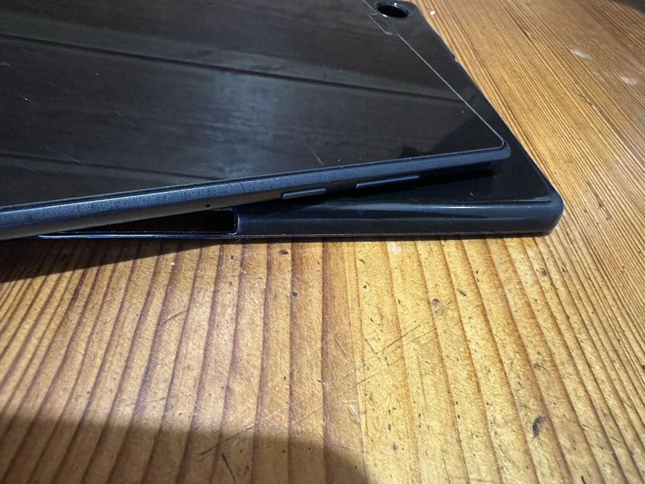 Планшет Lenovo Tab K10 чохол у подарунок