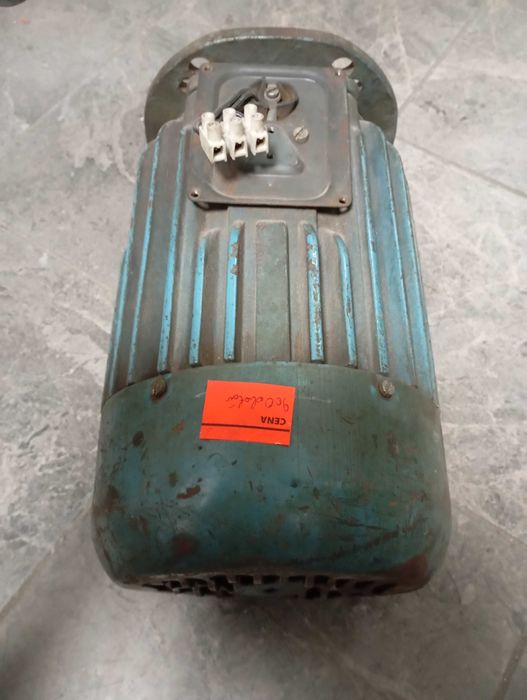 Sprzedam Silnik kołnierzowy 1,1kW 900obr.
