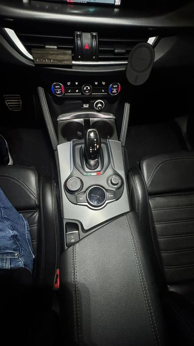 Alfa Romeo Stelvio 2.0 Turbo 16V AT8-Q4 Executive