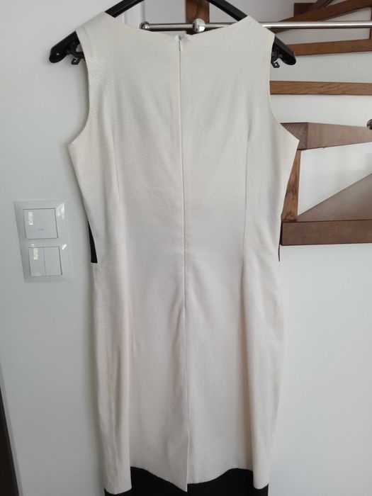 Elegancka sukienka biała