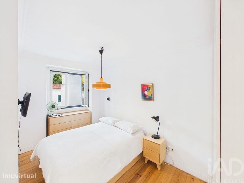 Apartamento T2 em Misericórdia de 51,3 m2