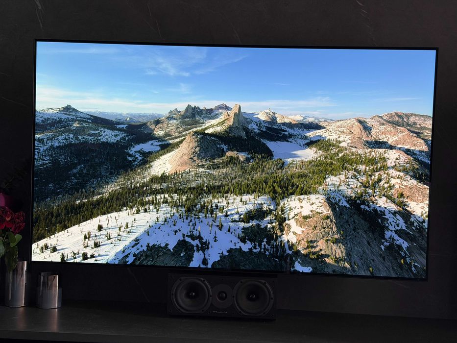 Телевізор LG OLED 65”, модель OLED65C8PLA
