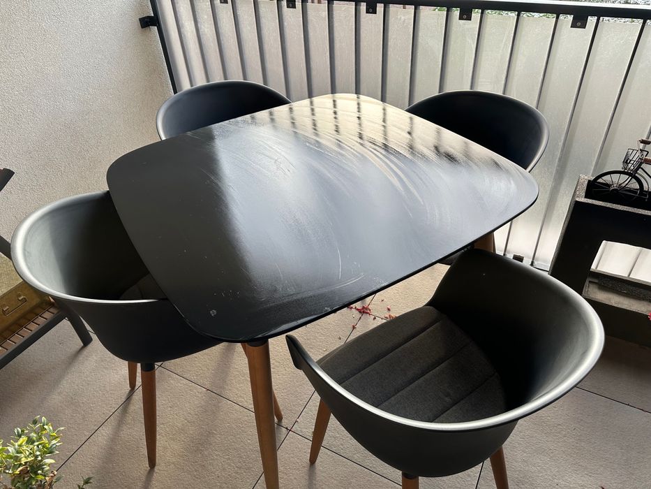 Stół i 6 krzeseł / meble ogrodowe