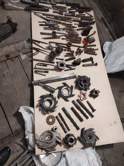 Продам кріплення.