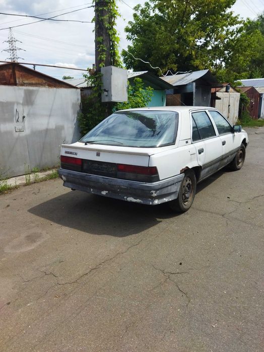 Запчасти к Renault 25 2.2 i.
