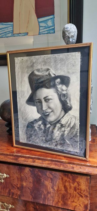 Przedwojenny aukcyjny rysunek portret weglem autorstwa Karola Frycza