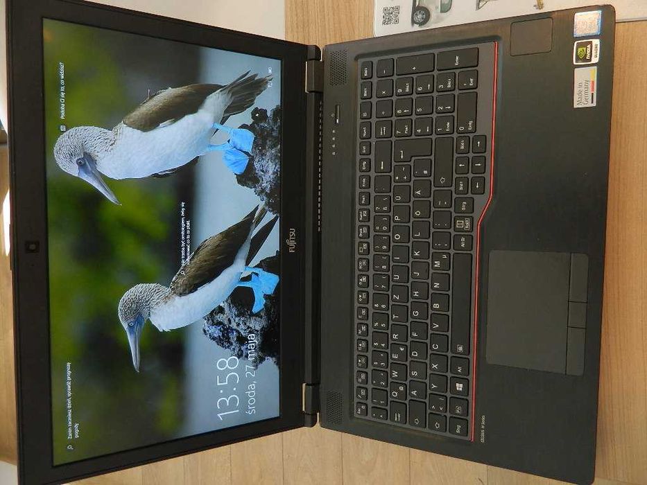 Fujitsu Celsius H780 Core i7-8750H 16GB DDR4 512GB NVMe