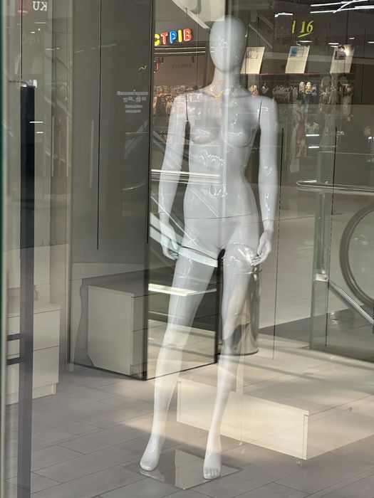 Манекен женский белый в полный рост Италия
