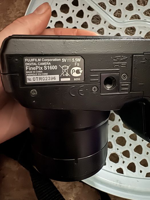 Фотоапарат: Fujifilm FinePix S1500.