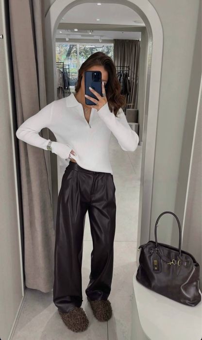 Штани з екошкіри