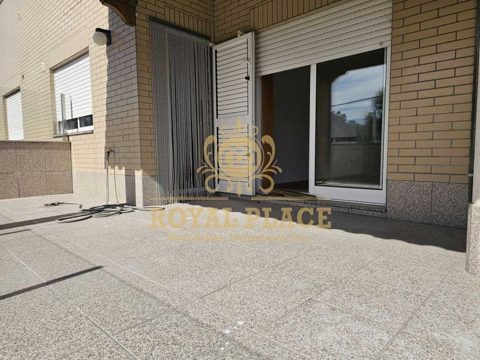 Arrendamento, Apartamento T3 Lobão