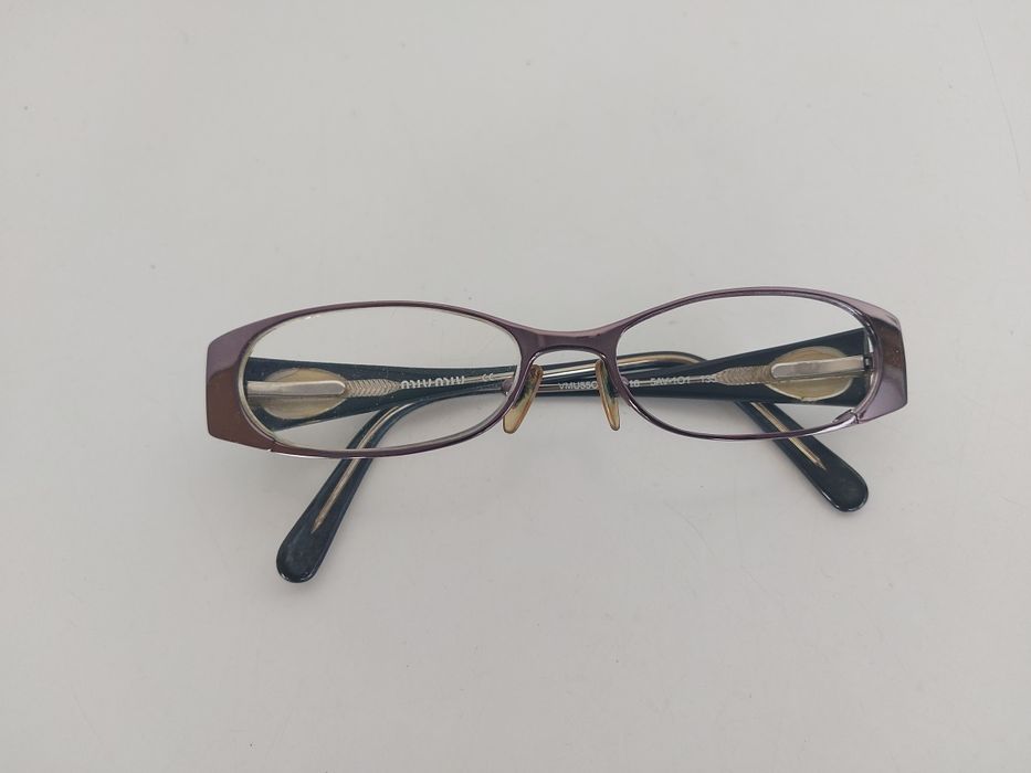 Luksusowe okulary, damskie oprawki korekcyjne Miu Miu.