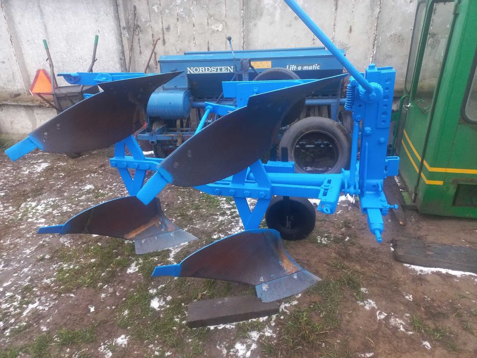 Плуг Лемкен  Lemken