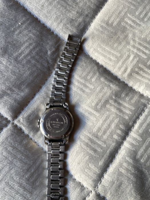 Продам часы romanson